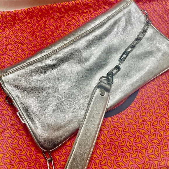 Tory Burch Metallic Reva Silver Clutch - Picture 12 of 14
